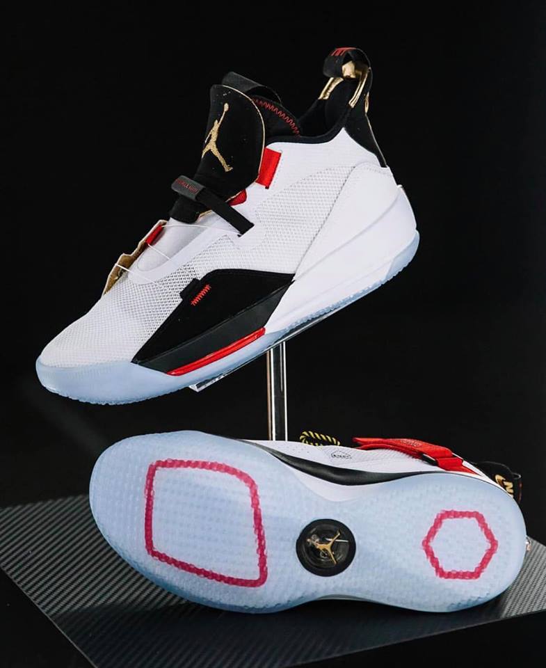 รีวิว รองเท้าบาส Air Jordan 33